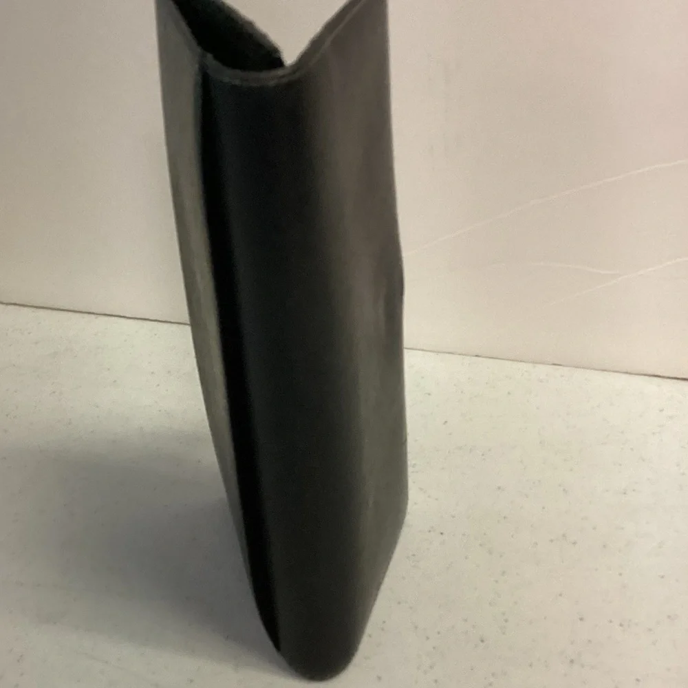 Coach Vintage Black Leather Wallet with Silver Clasp - Picture 7 of 16